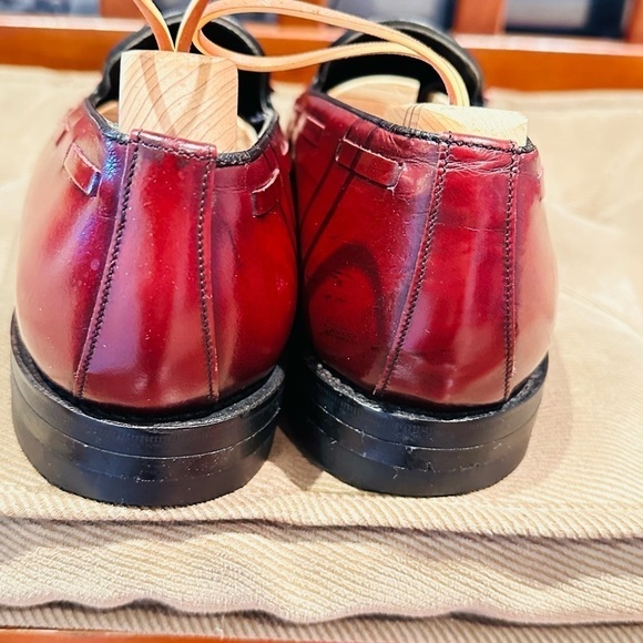 The Florsheim Imperial Collection Oxblood Tassel Loafer. - Picture 4 of 8